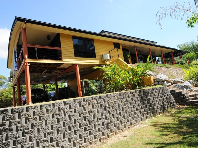 22 Handley Drive, Boyne Island QLD 4680