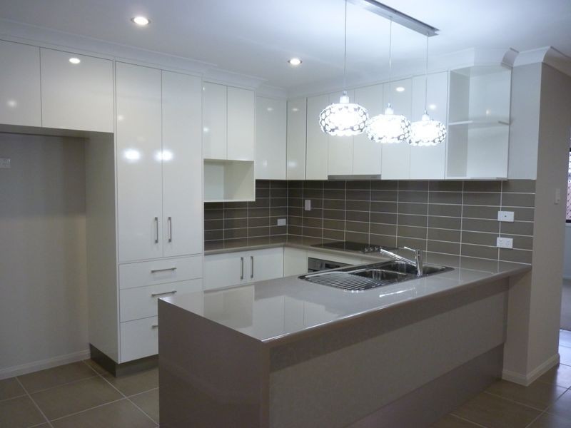 13 Valley Way, Boyne Island QLD 4680