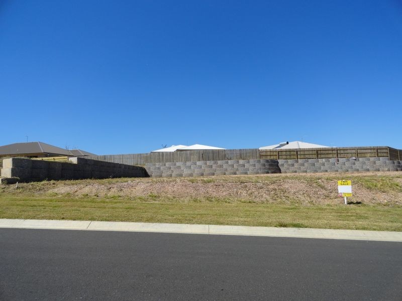 Lilly Hills Stella St & Wanda Dr, Boyne Island QLD 4680