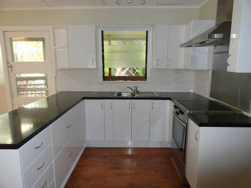 13 Yukana Street, Boyne Island QLD 4680