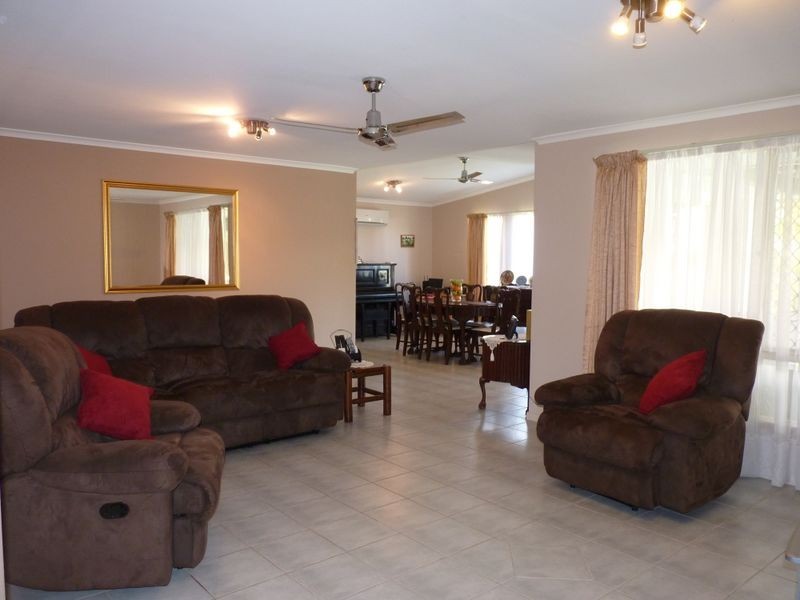 8 Cambridge Close, Tannum Sands QLD 4680