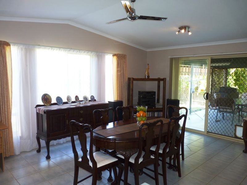 8 Cambridge Close, Tannum Sands QLD 4680