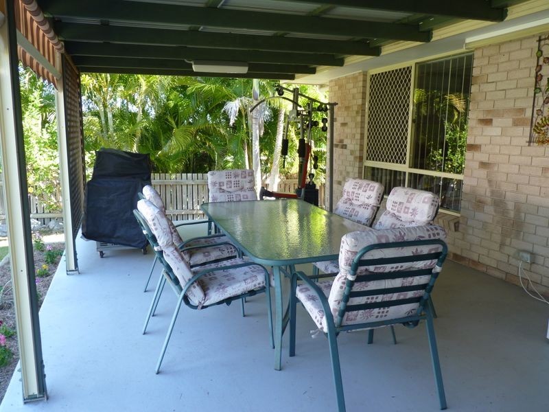8 Cambridge Close, Tannum Sands QLD 4680