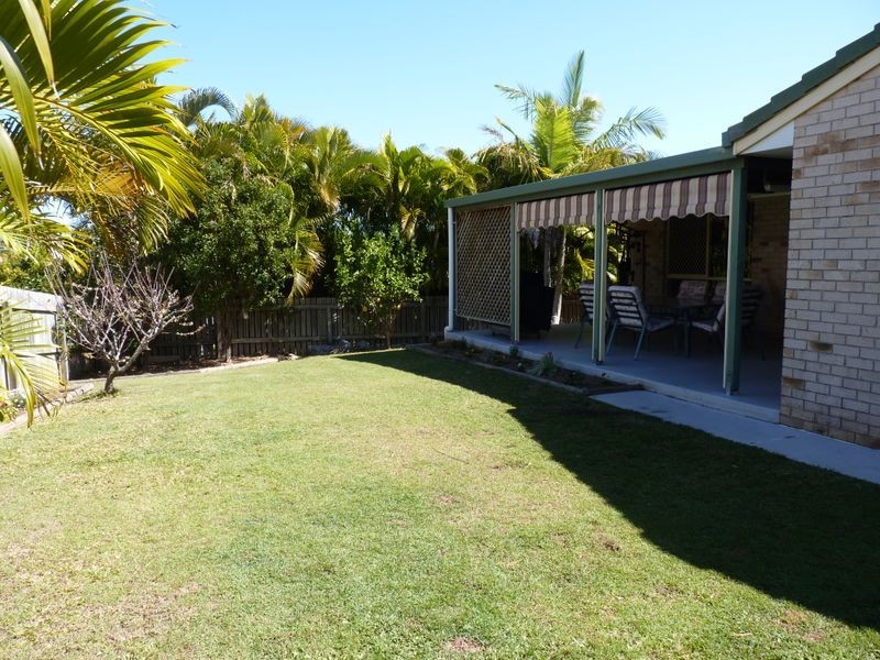 8 Cambridge Close, Tannum Sands QLD 4680