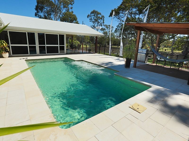 8A Golf View Drive, Boyne Island QLD 4680
