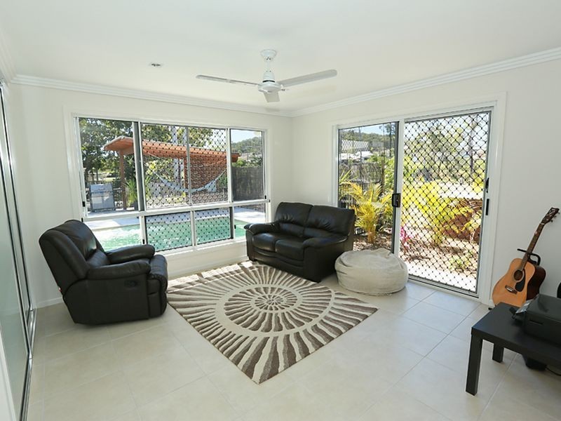 8A Golf View Drive, Boyne Island QLD 4680