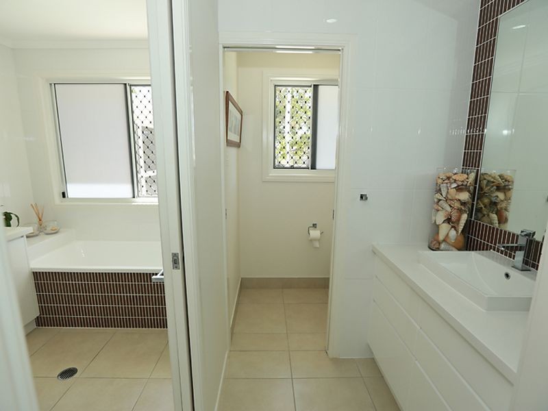 8A Golf View Drive, Boyne Island QLD 4680