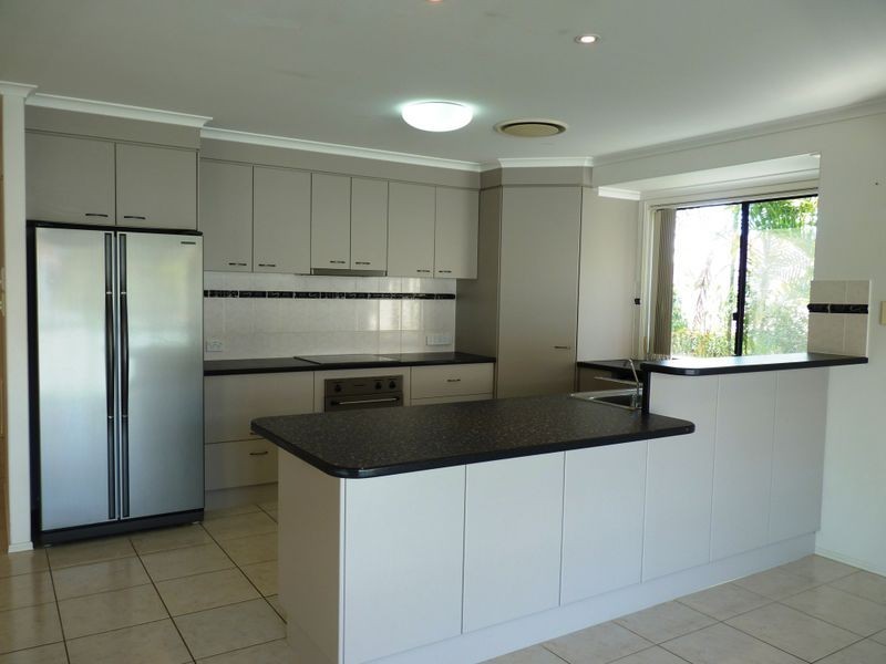 12 Linda Street, Tannum Sands QLD 4680