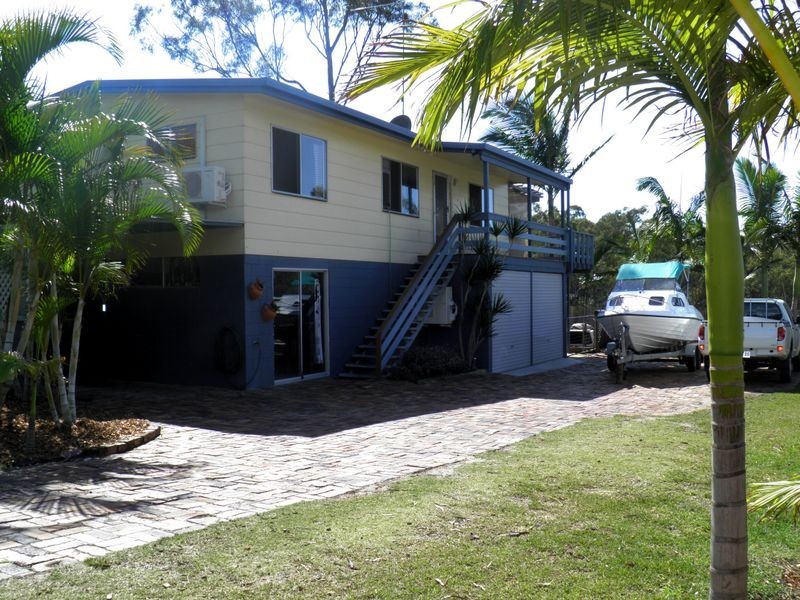 10 Sayre Crescent, Boyne Island QLD 4680