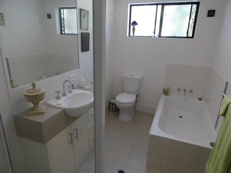 5/8A Wyndham Avenue, Boyne Island QLD 4680