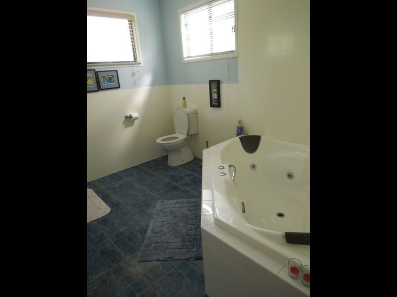 20 Riverside Drive, Tannum Sands QLD 4680