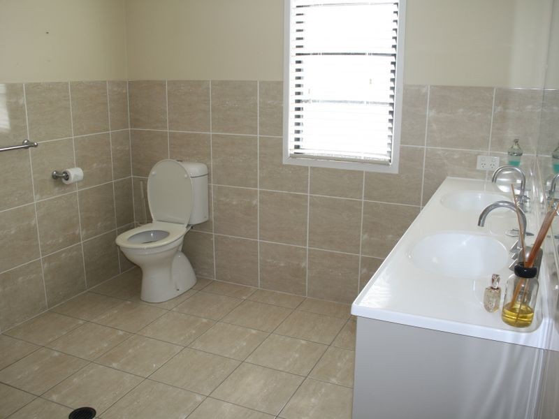 20 Riverside Drive, Tannum Sands QLD 4680