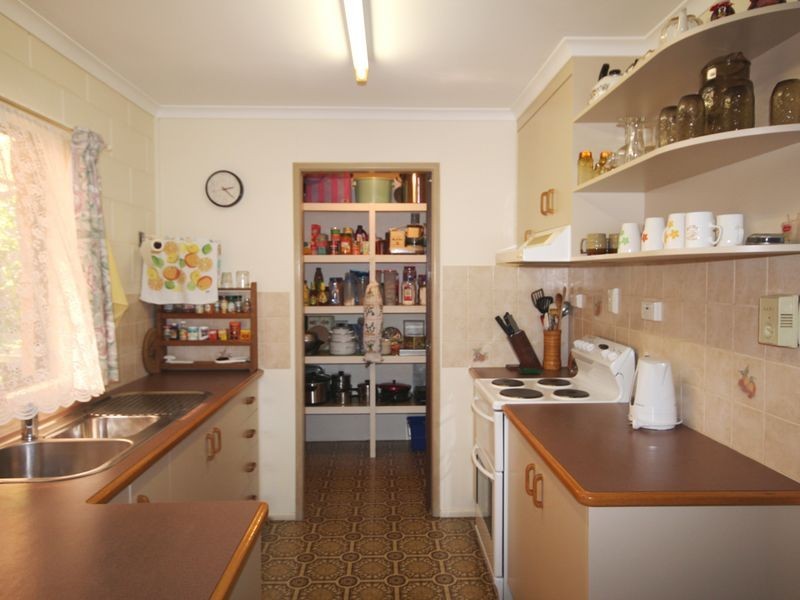 4 Irving Court, Boyne Island QLD 4680