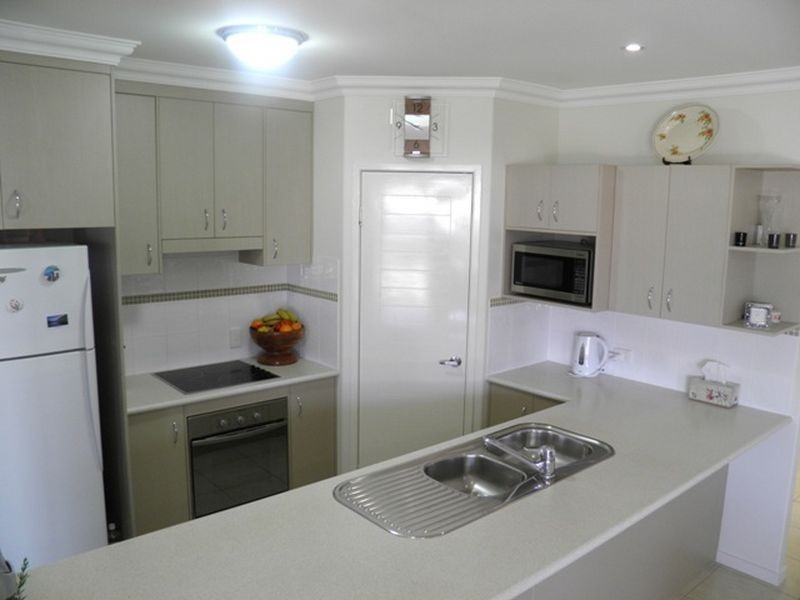 6 Stella Street, Boyne Island QLD 4680