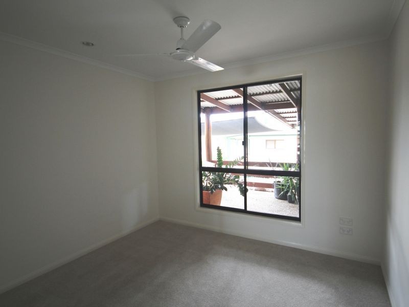 33 Latrobe Street, Tannum Sands QLD 4680