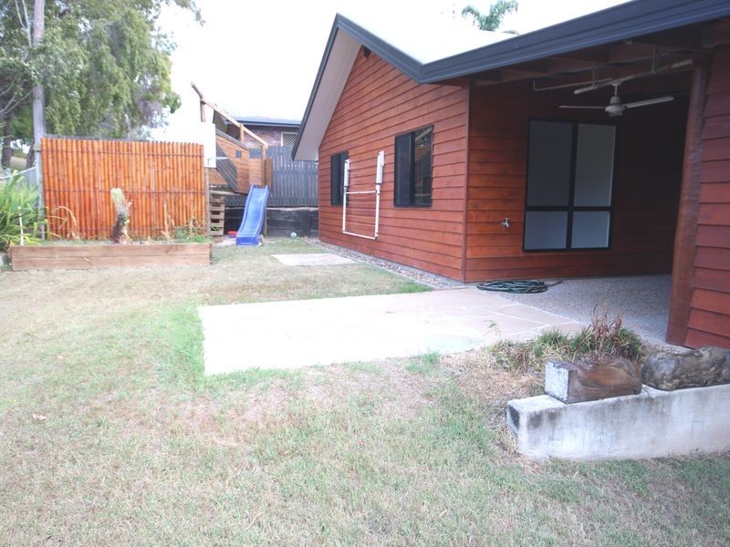33 Latrobe Street, Tannum Sands QLD 4680