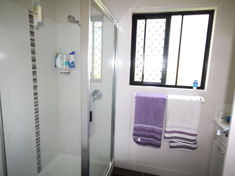 17 Davina Street, Boyne Island QLD 4680