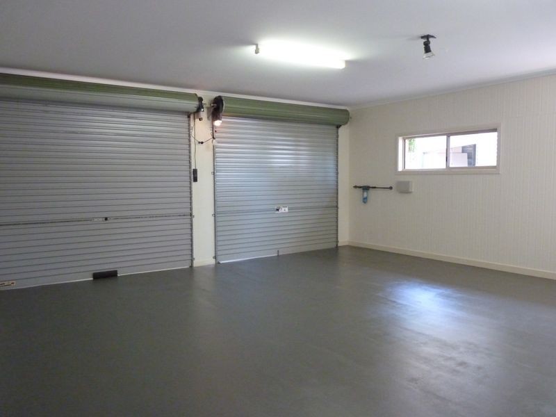 10 Currawong Court, Boyne Island QLD 4680