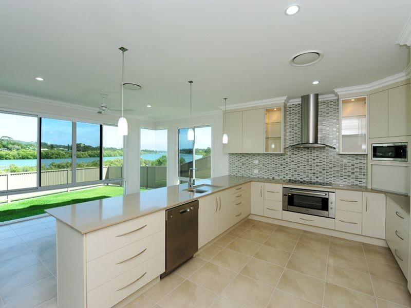 26 Riverside Drive, Tannum Sands QLD 4680