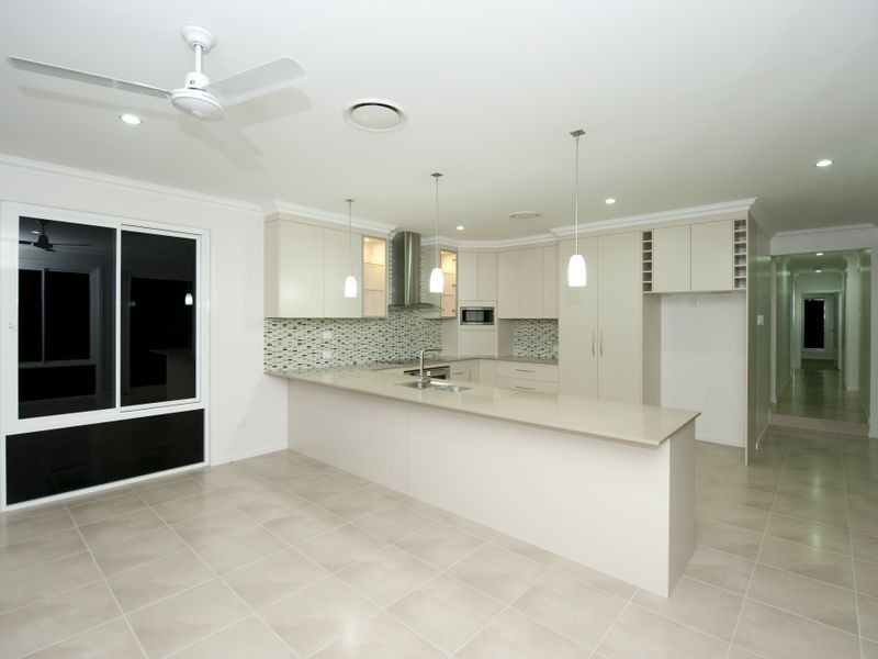26 Riverside Drive, Tannum Sands QLD 4680