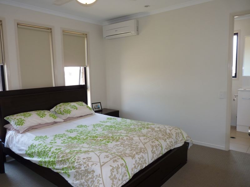 14 Jeana Close, Boyne Island QLD 4680