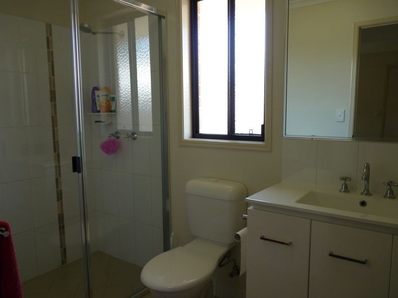 14 Jeana Close, Boyne Island QLD 4680