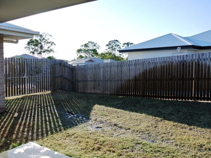 14 Jeana Close, Boyne Island QLD 4680