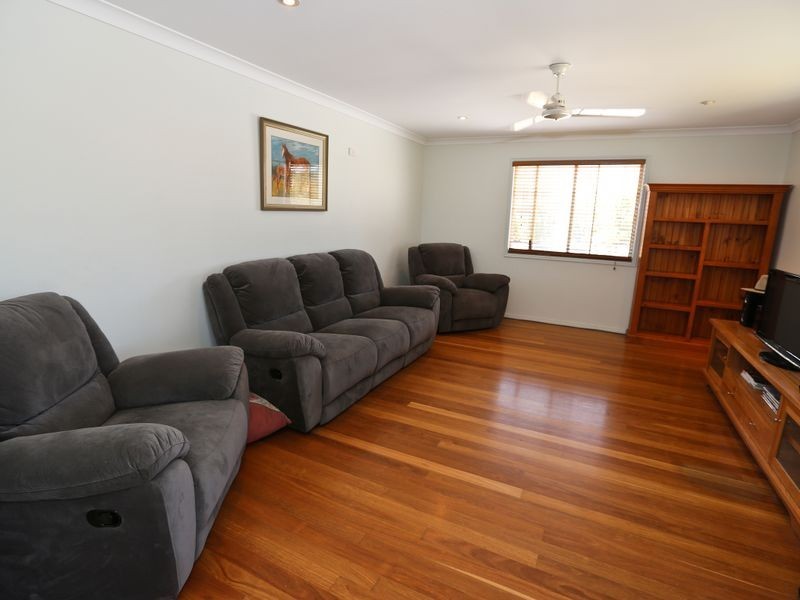 6 Yacht Road, Tannum Sands QLD 4680