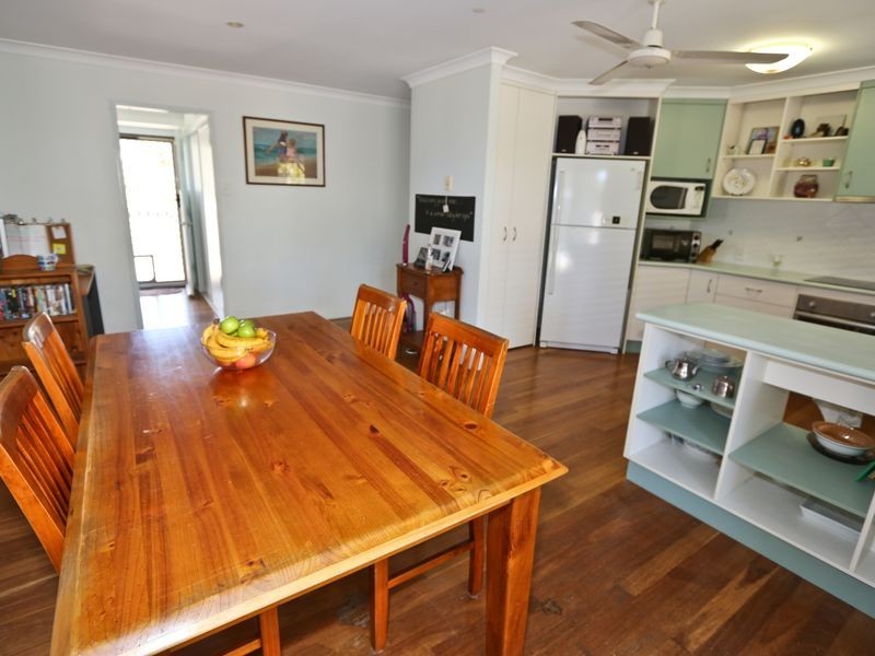 6 Yacht Road, Tannum Sands QLD 4680