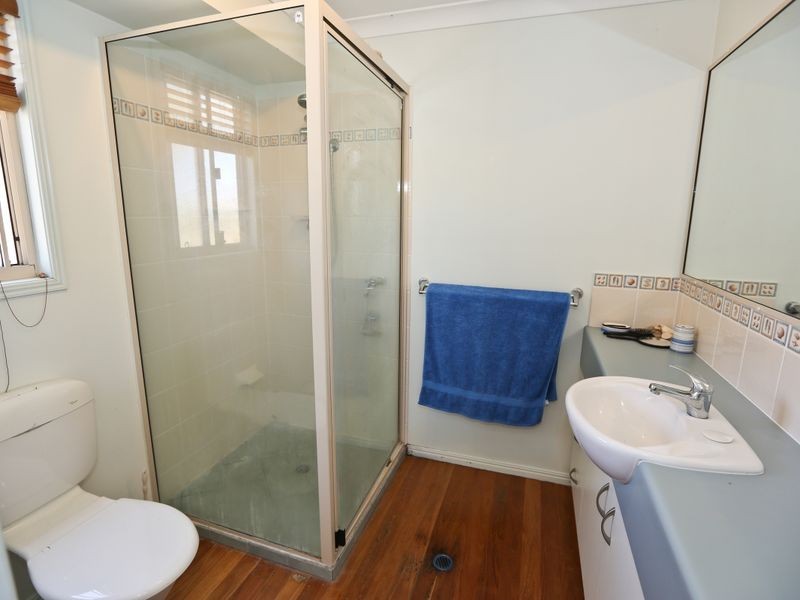 6 Yacht Road, Tannum Sands QLD 4680