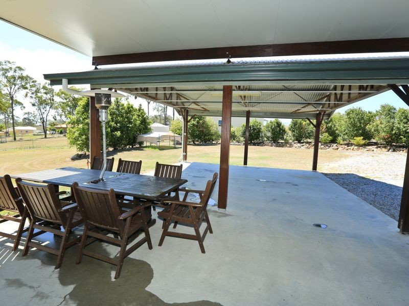 6 Yacht Road, Tannum Sands QLD 4680