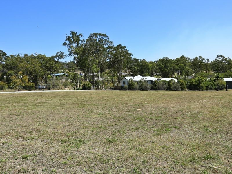 6 Yacht Road, Tannum Sands QLD 4680