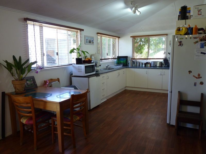 17 Wadeleigh Street, Bororen QLD 4678