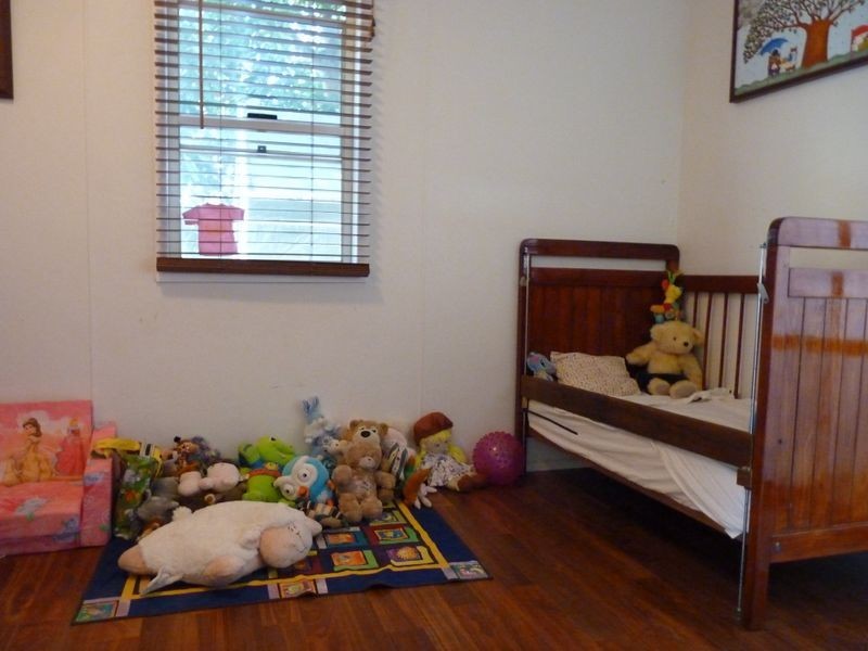 17 Wadeleigh Street, Bororen QLD 4678