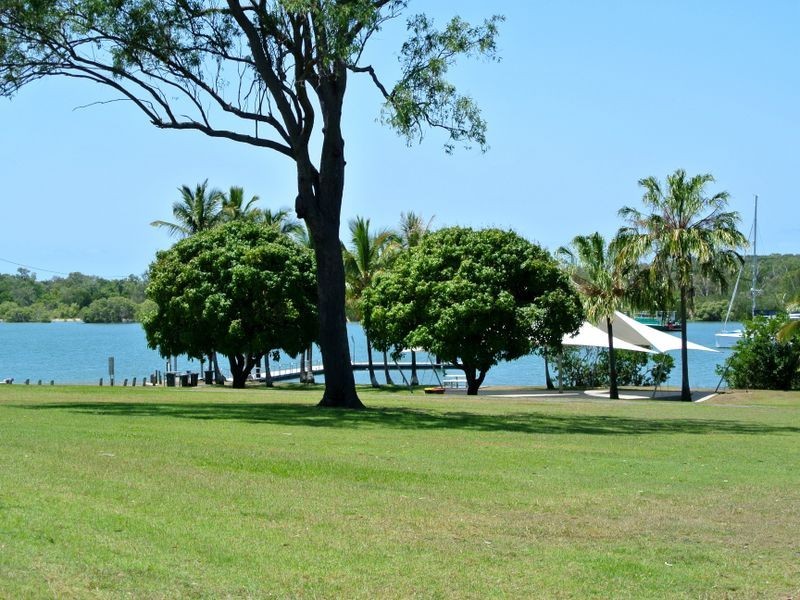 19 Wyndham Avenue, Boyne Island QLD 4680