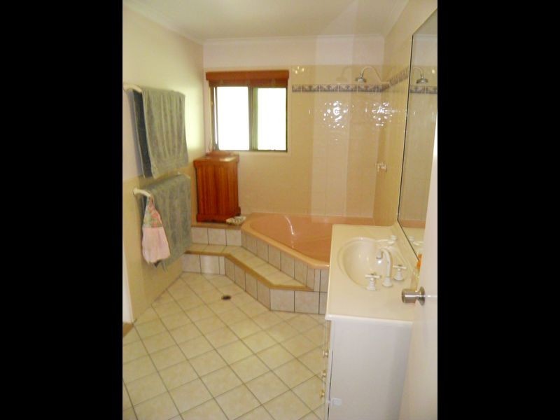 31 Latrobe Street, Tannum Sands QLD 4680