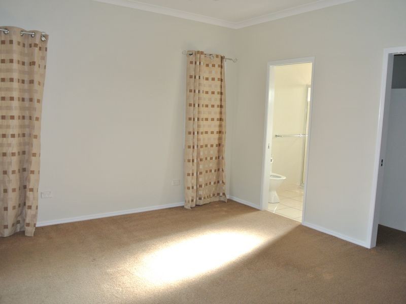 2A Golf View Drive, Boyne Island QLD 4680