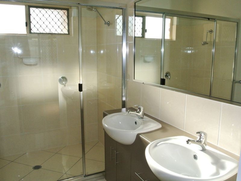 2A Golf View Drive, Boyne Island QLD 4680