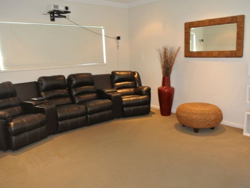 55 The Oaks Road, Tannum Sands QLD 4680