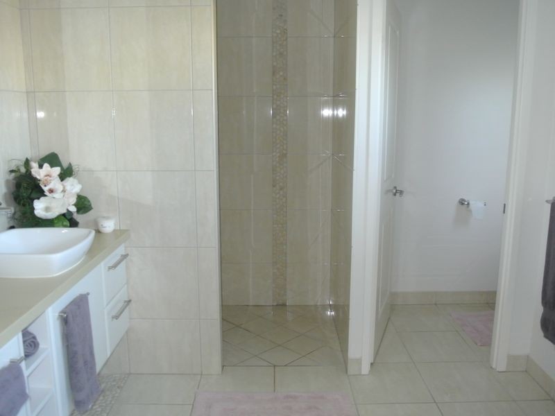 55 The Oaks Road, Tannum Sands QLD 4680