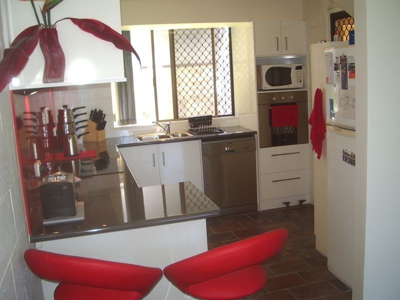 6/8 Oaka Lane, Barney Point QLD 4680