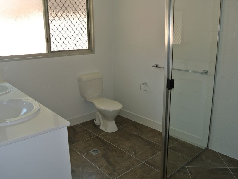 7 Jenny Lind Court, Boyne Island QLD 4680
