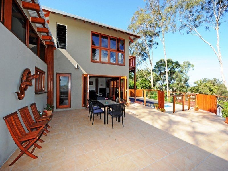 18 Sayre Crescent, Boyne Island QLD 4680