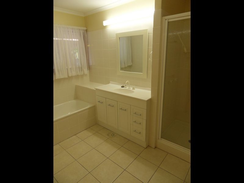 12 Langdon Street, Tannum Sands QLD 4680