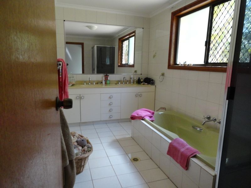38 Silverton Drive, Tannum Sands QLD 4680