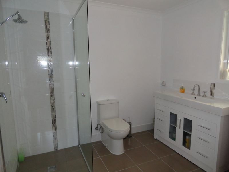 27 Beltana Drive, Boyne Island QLD 4680