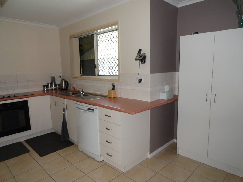 27 Beltana Drive, Boyne Island QLD 4680