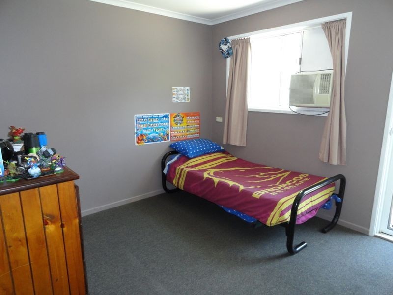 27 Beltana Drive, Boyne Island QLD 4680
