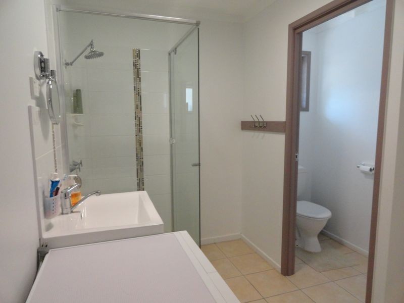27 Beltana Drive, Boyne Island QLD 4680
