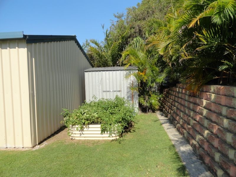 27 Beltana Drive, Boyne Island QLD 4680